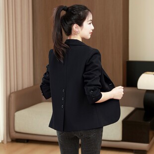 依雅思小个子小西装外套女短款春秋季2026春款设计感时尚小西服
