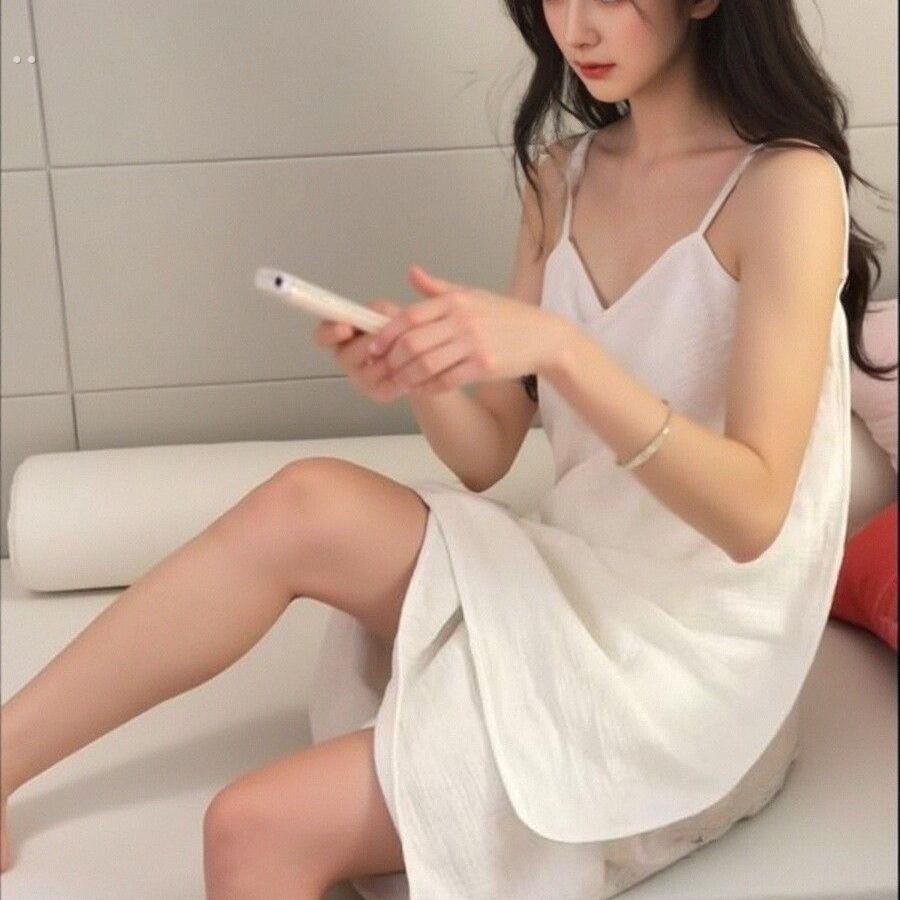 可穿戴吊带浴巾四层褶皱棉纱睡衣女背2025夏春秋新款高端浴裙亮相