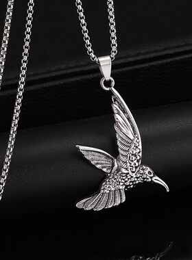 日韩时尚个性蜂鸟吊坠项链男女情侣 ins新款动物百搭吊坠挂件配饰