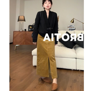 复古棕黄色灯芯绒半身裙女秋冬2025新款高腰显瘦中长款前开衩长裙