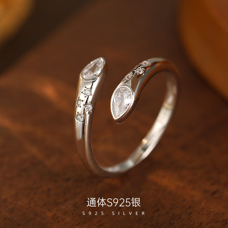 日系topwhit925银蛇形戒指女新款小众星星镶钻设计感开口可调节