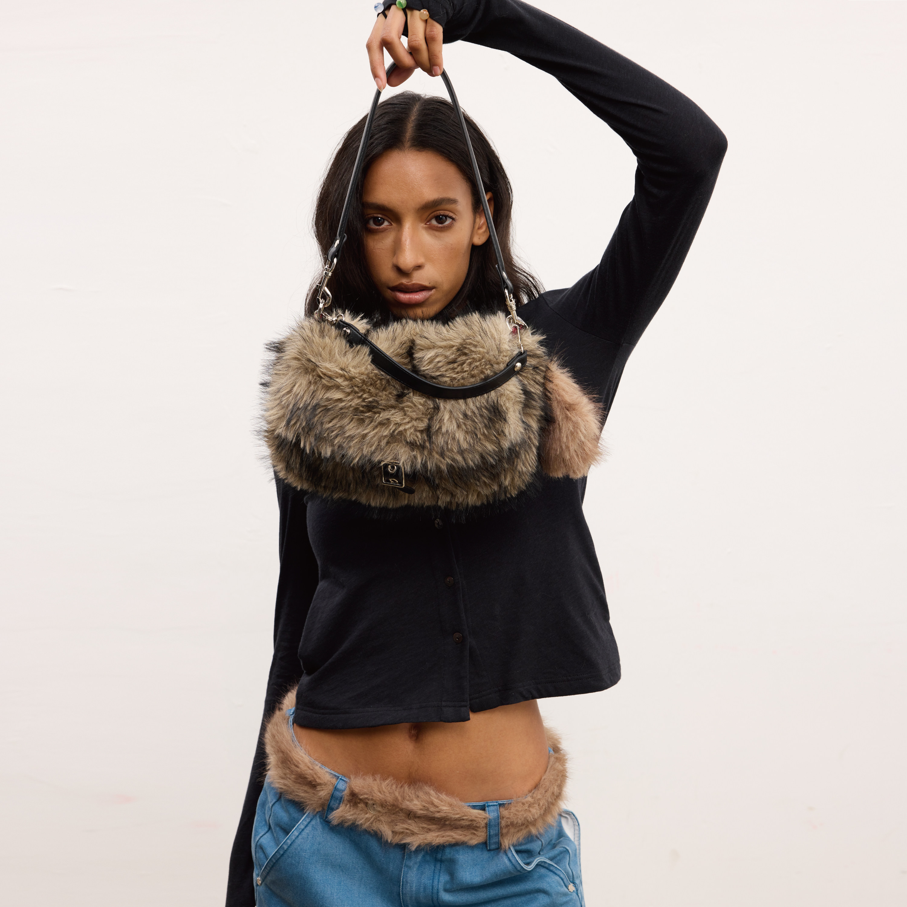 WILDERSHORE 25AW慵懒毛绒手提包休闲通勤单肩腋下百搭手拎斜挎包,箱包皮具/热销女包/男包,通用款女包,淘宝优惠券,粉丝福利购,淘宝优惠卷