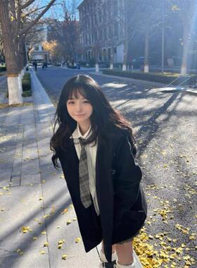 黑色牛角扣呢子大衣女连帽2025冬季新款韩系jk加厚小个子毛呢外套