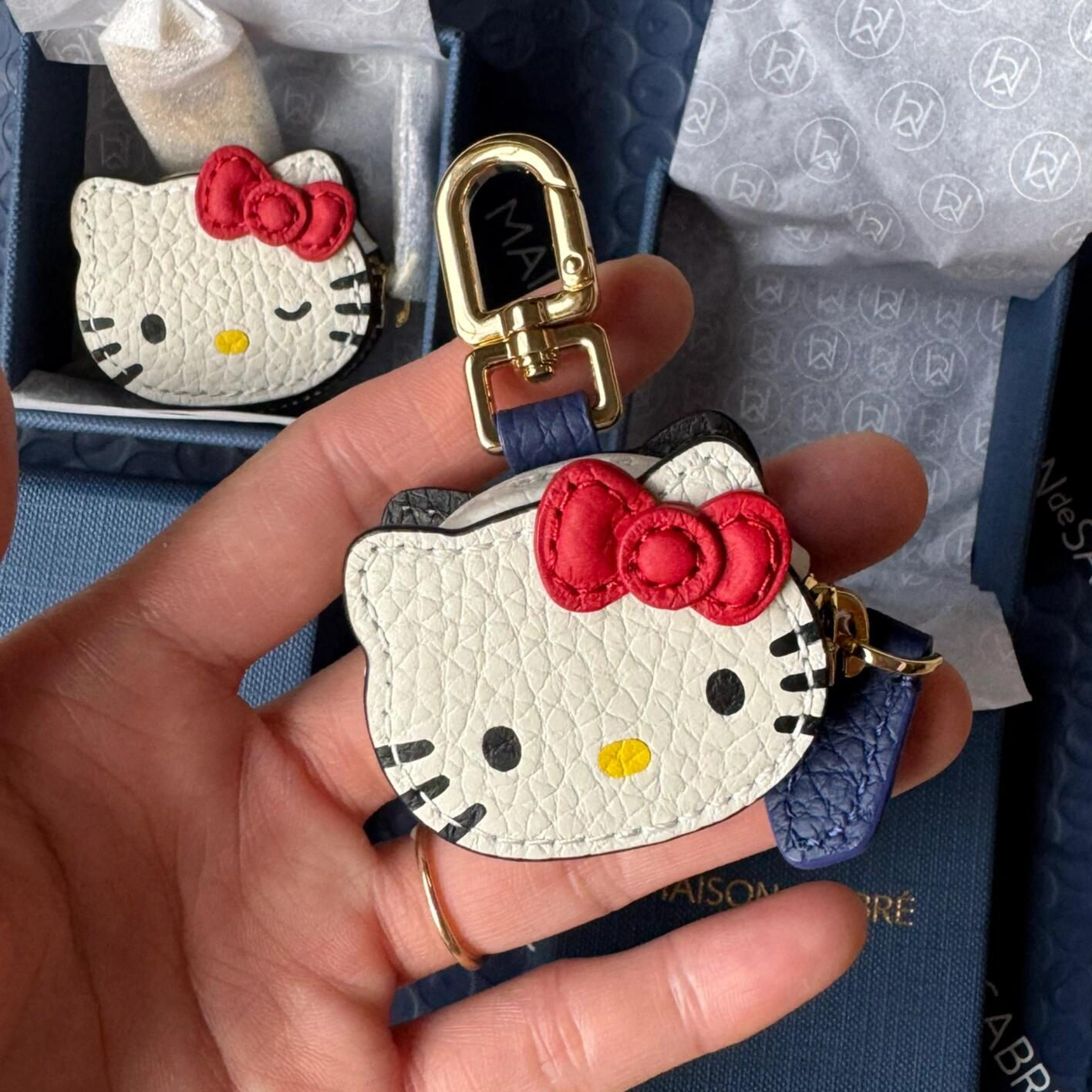 高颜值卡通KT猫钥匙扣皮质包包挂件高级感少女心HelloKitty挂饰礼