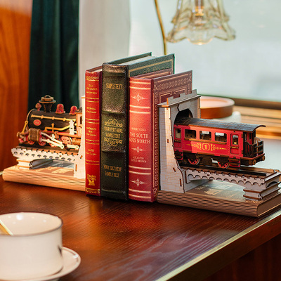 稀奇物「穿越书海」拼装书立手工DIY书挡复古火车模型女生日礼物