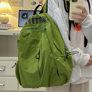 双肩包女旅游轻便2025新款女生旅行背包女士大容量书包学生春游包