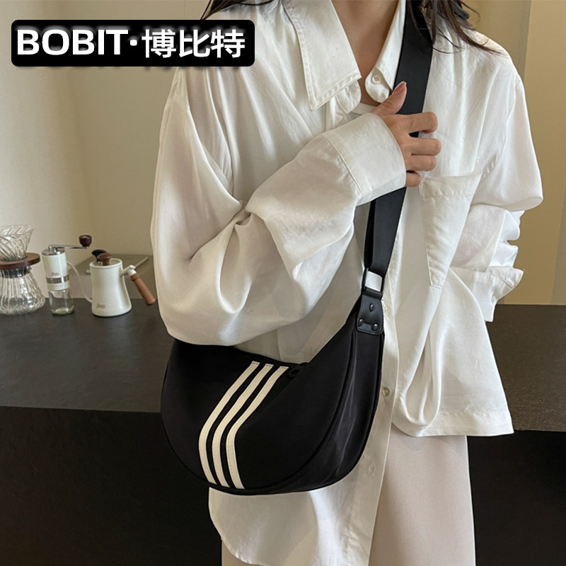 简约轻便单肩斜挎包饺子包图片