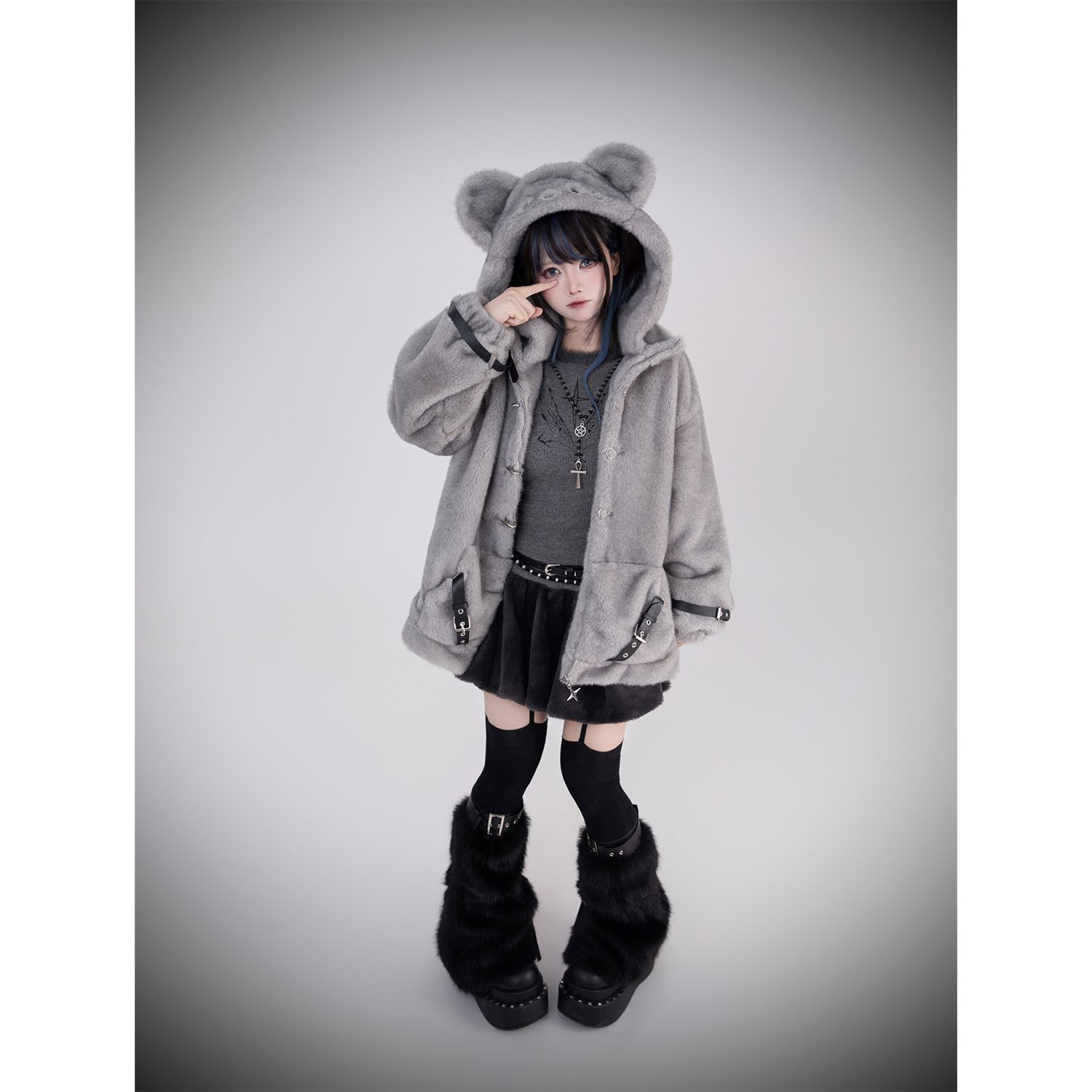 萌宅系可爱老鼠毛绒上衣秋冬新款毛毛亚比暗黑朋克皮扣小众短外套