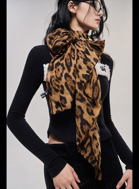 Tuwhy“搭配公式”春秋款复古豹纹领巾丝巾配饰