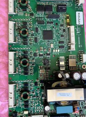 ZINT-592变频器ACS880系列驱动板拆机