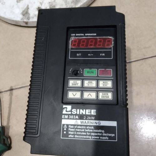 正弦变频器EM303A-2R2-1AB 220V2.2kw
