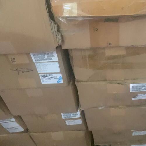 450v4700uf体积75x145mm 底部带螺