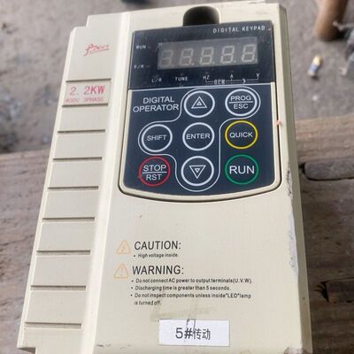 理想变频器3100-2R2G-4M 380 V 实物拍摄 有