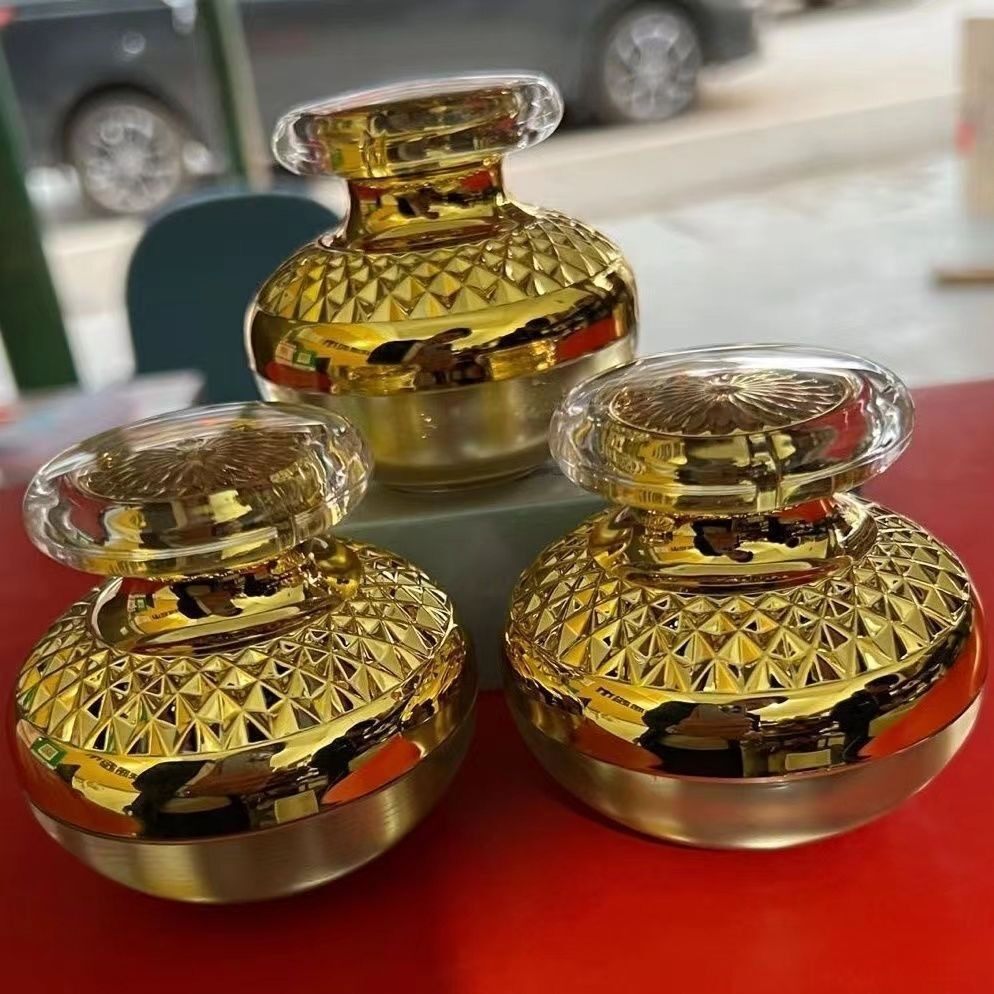 泰国进口祛斑霜祛痘祛斑嫩肤补水保湿滋润去痘印泰霜正品