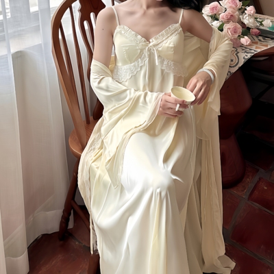 法式真丝宫廷风甜美吊带胸垫睡裙