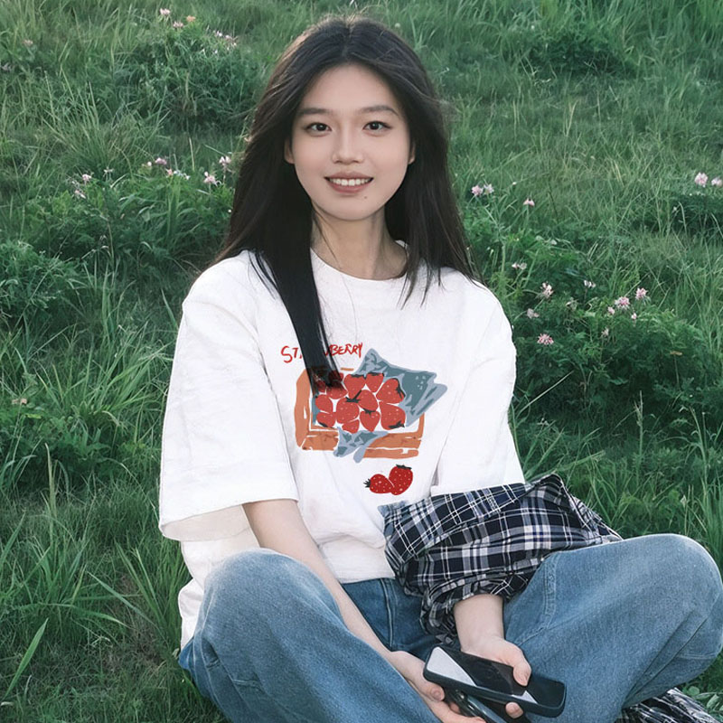 白色正肩纯棉宽松短袖t恤女夏2025新款独特漂亮超好看上衣慵懒风