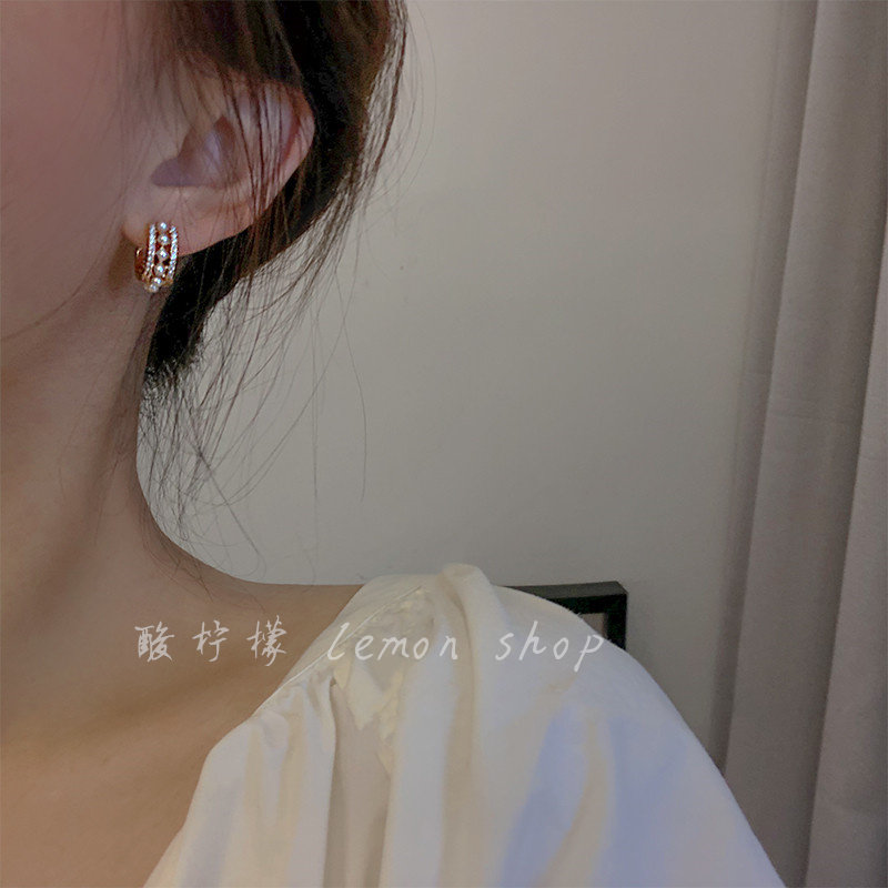 韩国高级设计感白色恋人复古珍珠耳饰耳环女气质大气耳扣圈
