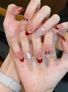 2025新款红天鹅气质显白猫眼法式波点红色蝴蝶美甲手工定制穿戴甲