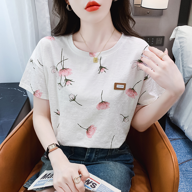 花朵印花纯棉短袖T恤女
