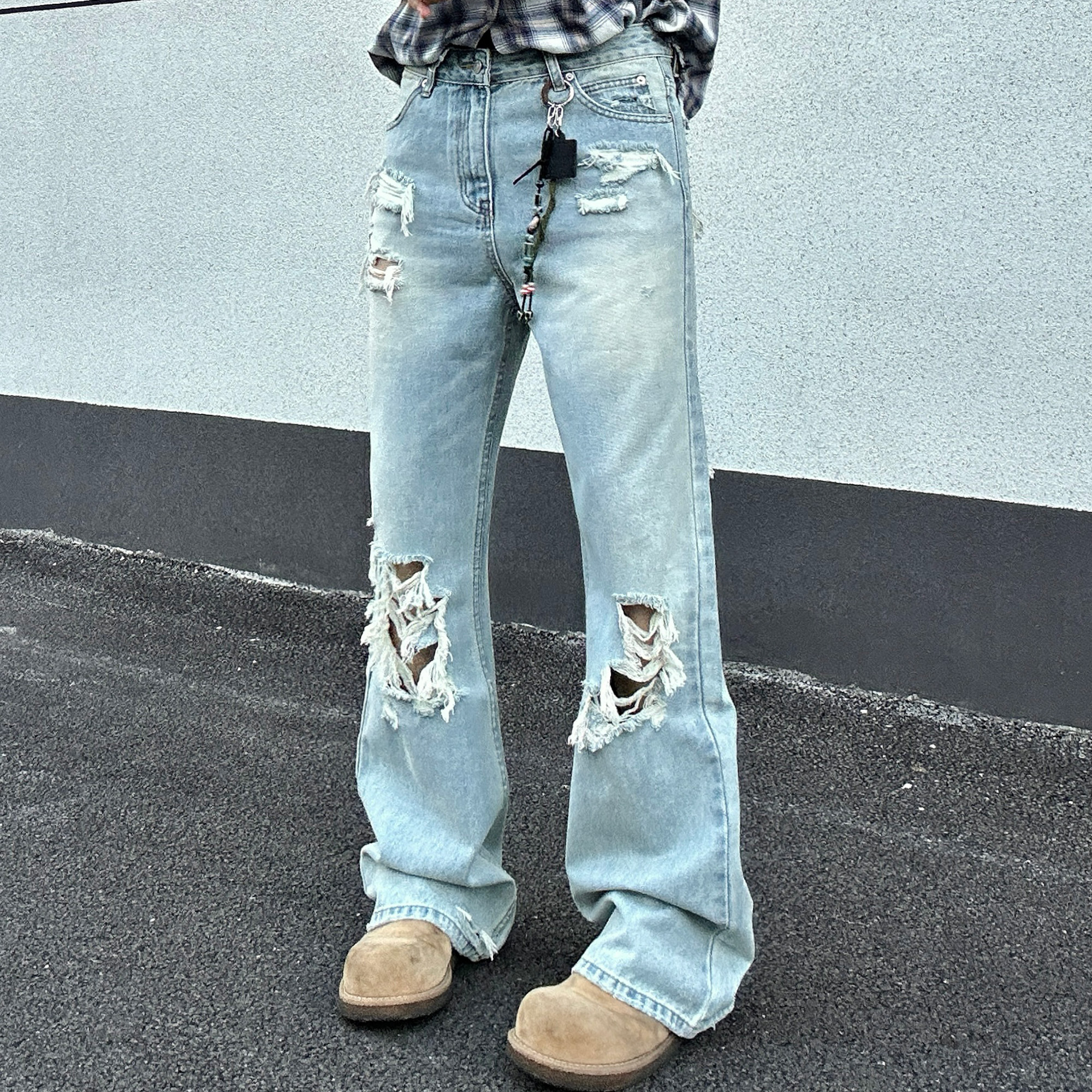 复古水洗破洞微喇牛仔裤