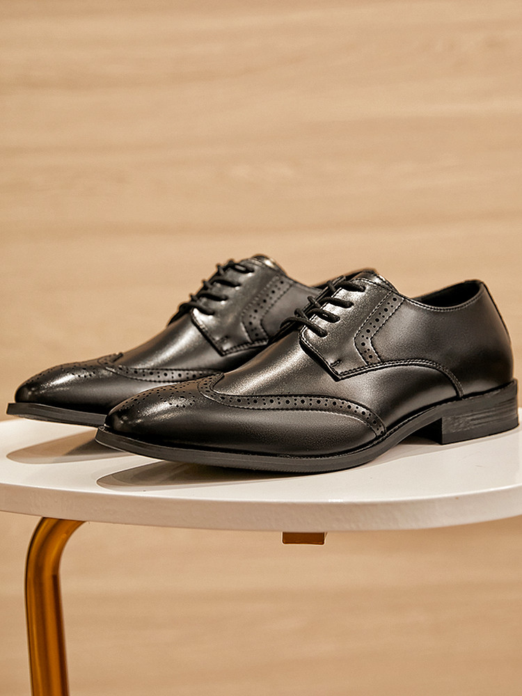 ENGLISH CARVED BROGUE LEATHER SHOES MENS POINTED TOE LACE-UP LEATHER BUSINESS DRESS SHOES BROWN WEDDING DERBY SHOES YOUTH