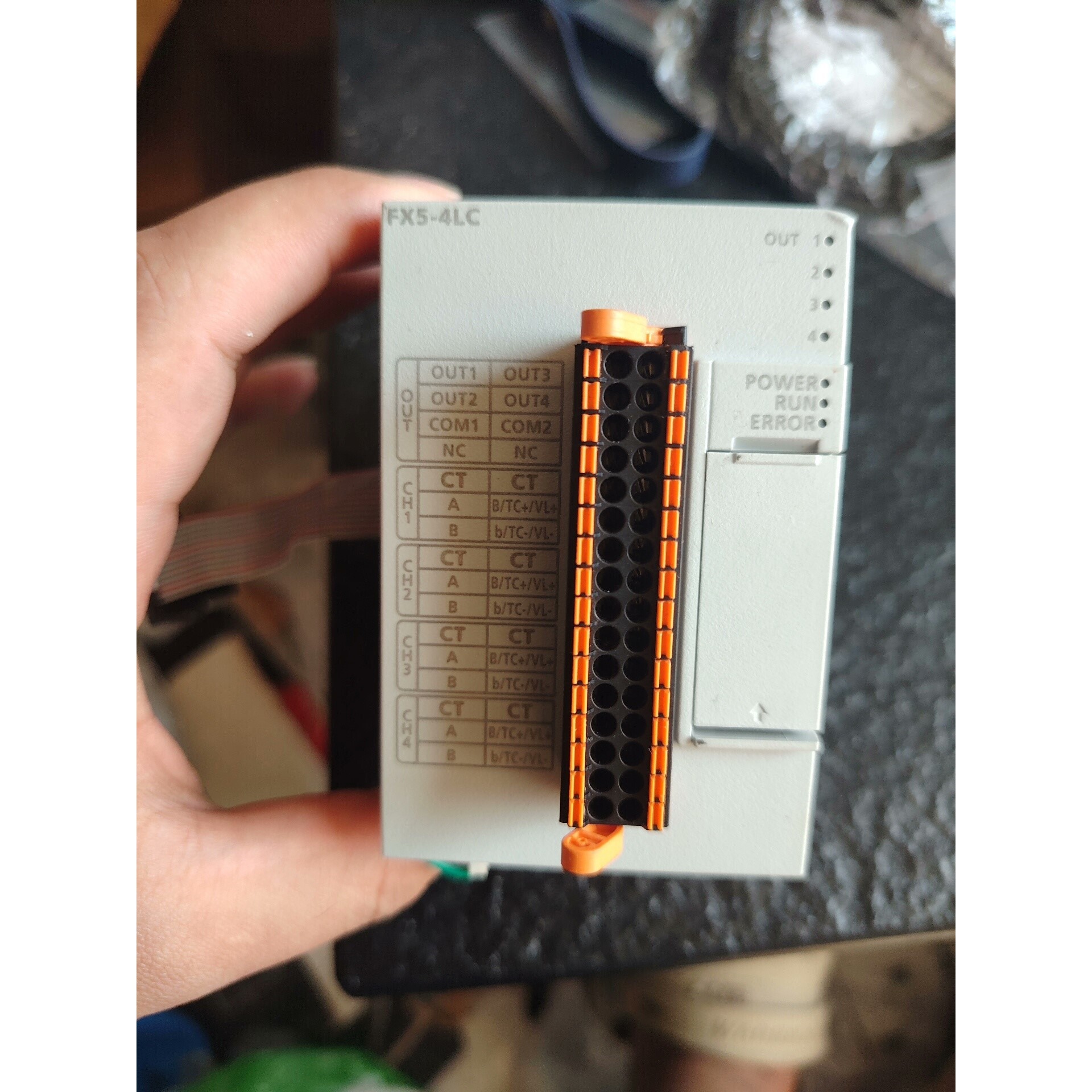 plc模块fx5 4lc成色新 右上角有点磕碰议价产品