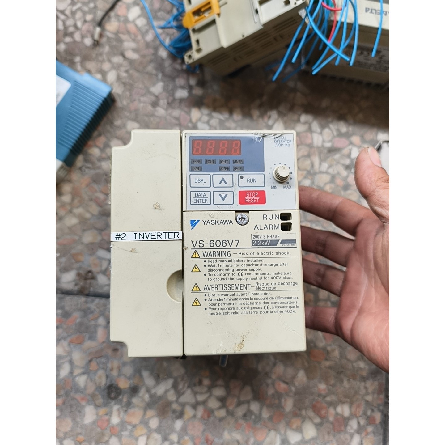 安川变频器VS-606V7,CIMR-V7AT22P2,带数议价产品