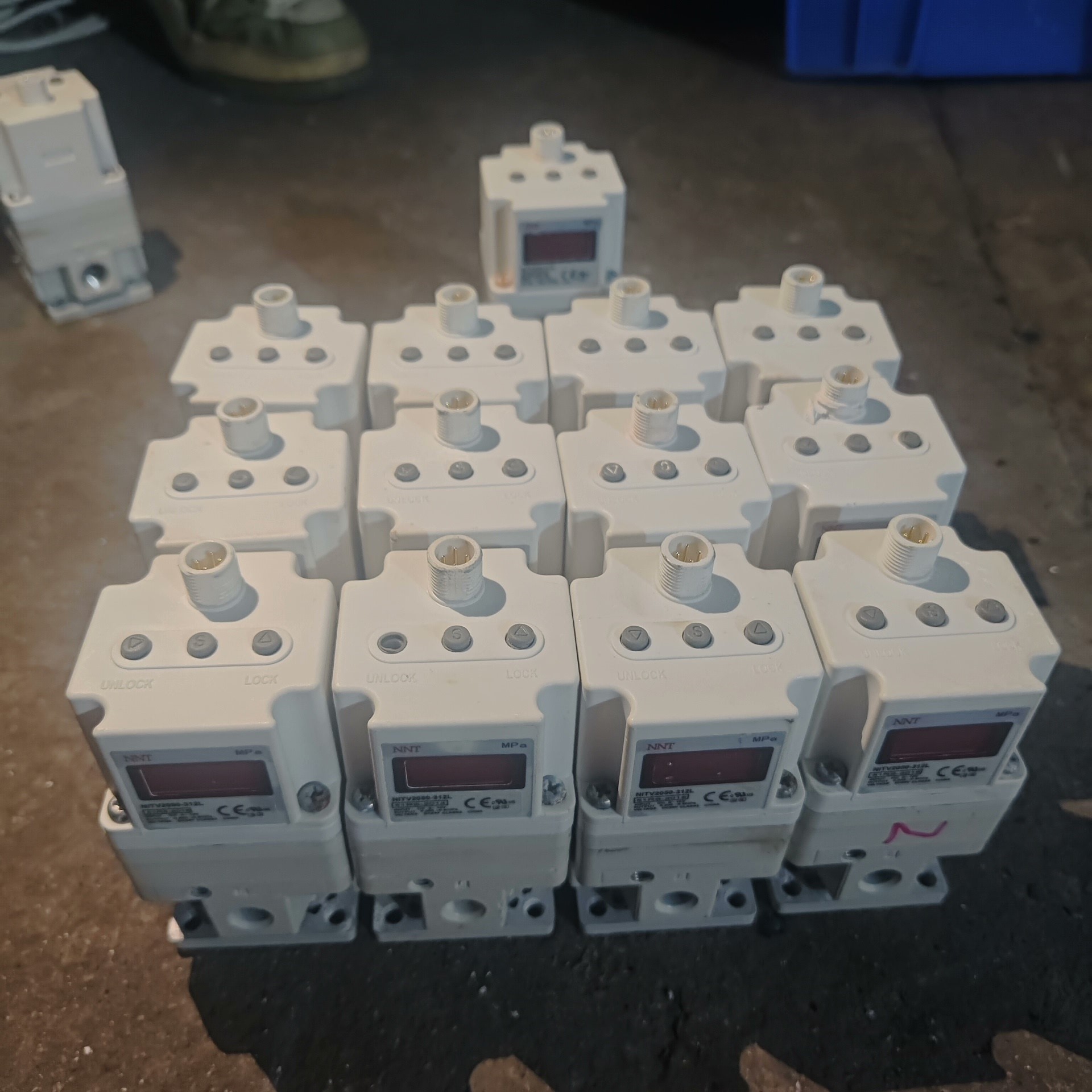 100个拆机NNT比例阀,和通用比例阀议价产品