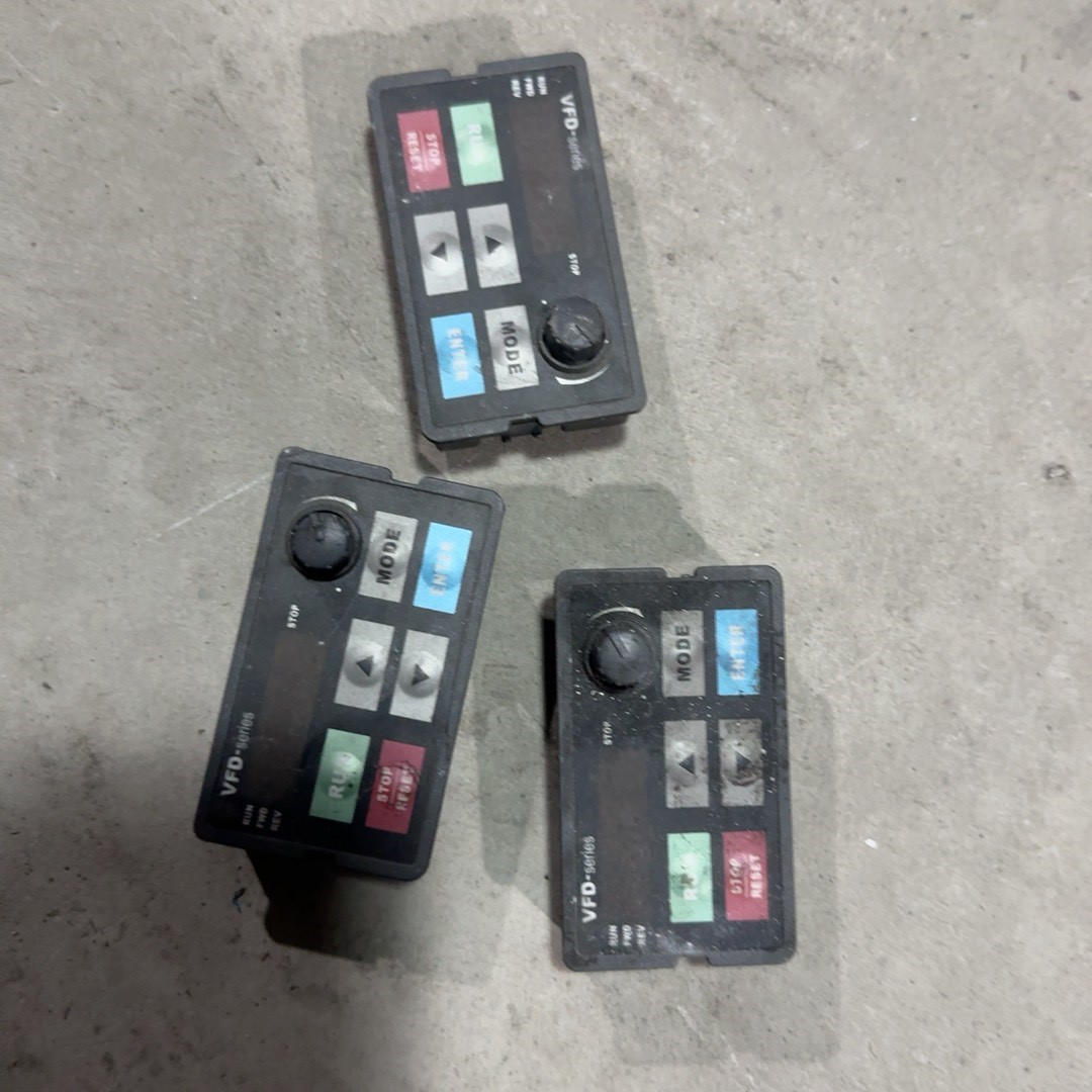 台达变频器面板KPE-LE02,三个,功能完好,按键齐全,实议价产品