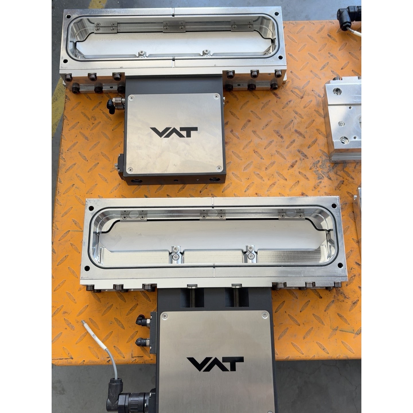 VAT门阀  0200X-BA24-A/E2/0807 A/议价产品