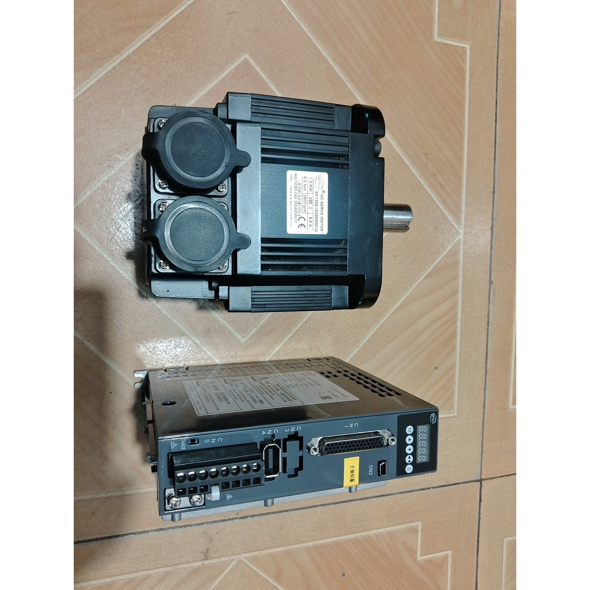 1.5kw伺尔沃伺服电机EAS-R1-PA5R5-B00议价产品