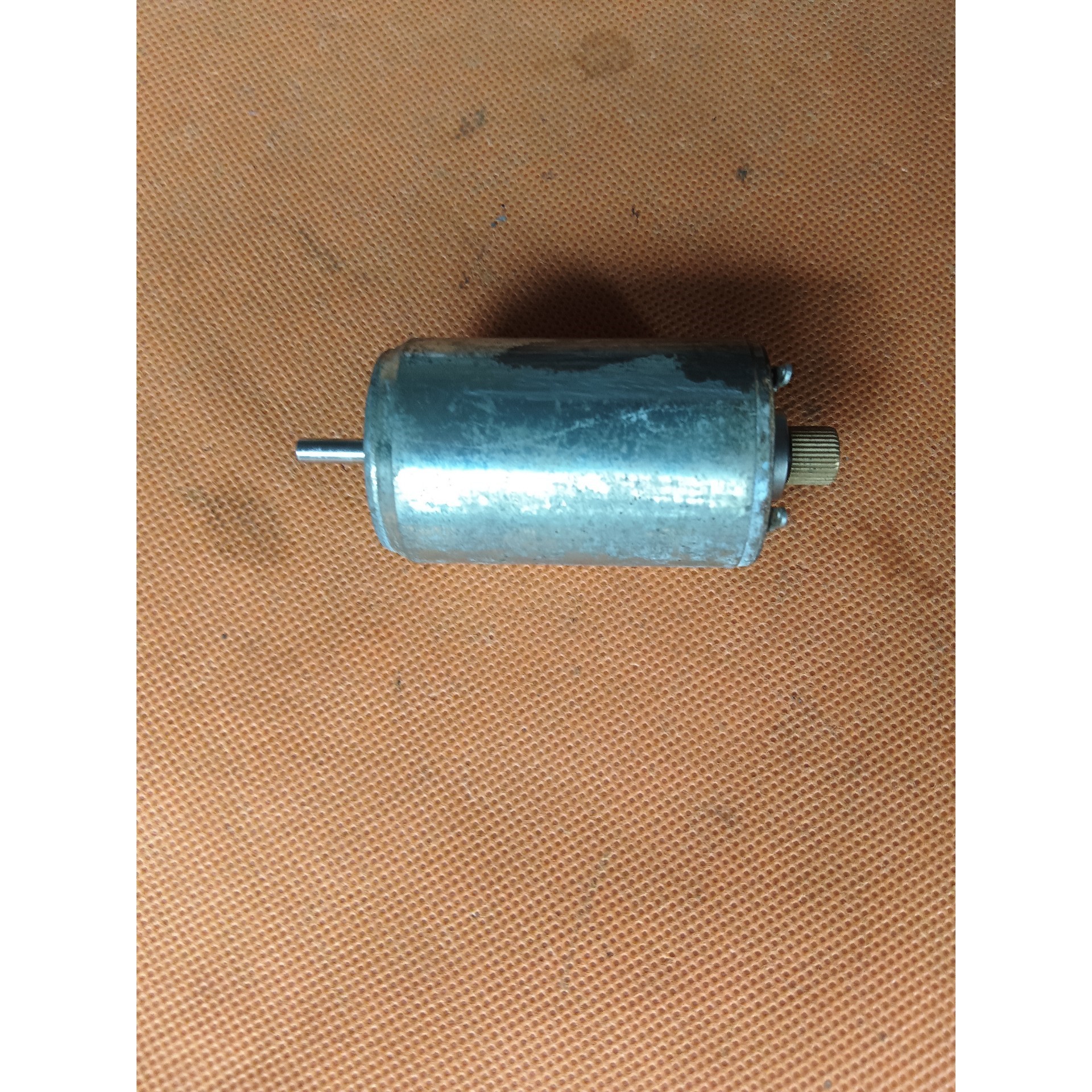 冯哈勃24V直流电机带支架 联轴器3557K024CR  电议价产品