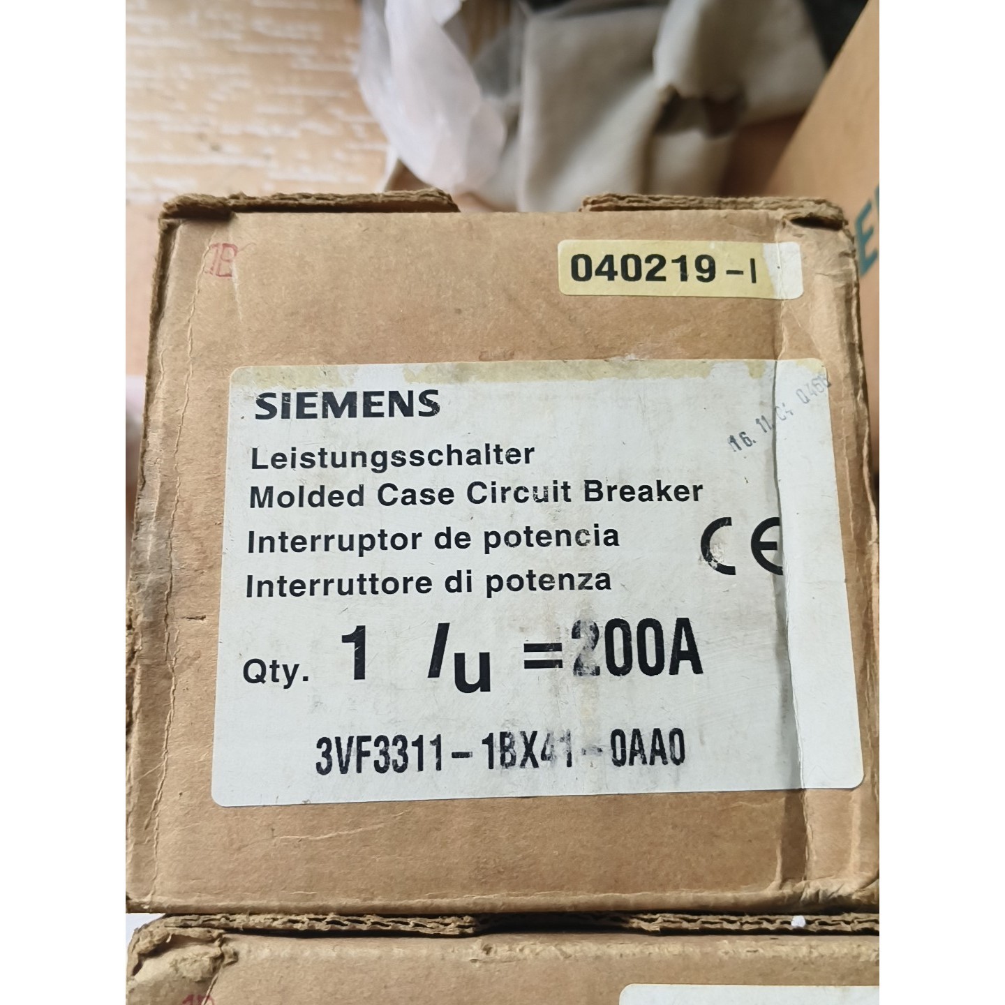 断路器 3VF3311-1BX41-0AA0 现货三台