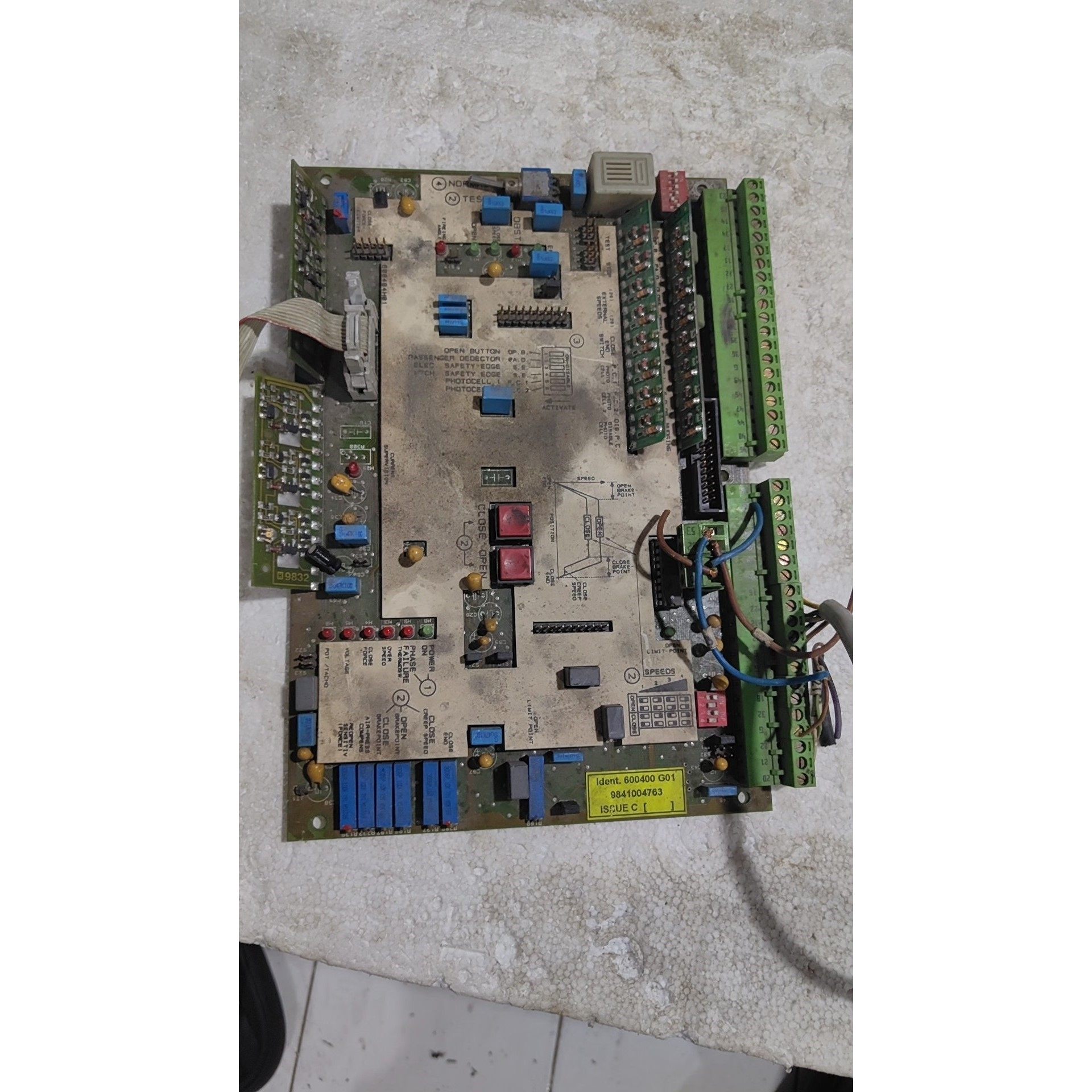 通力电梯门机板,型号KM600400G01,绿色PCB电路板议价产品