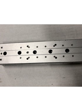 气缸HLS8X75SAS,型号08-B-X,银色铝合金议价产品