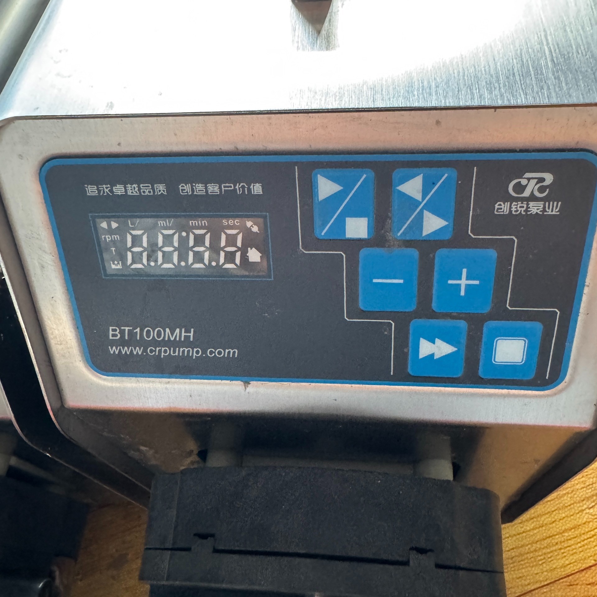 保定创锐泵业蠕动泵,型号BT100MH,实物拍摄,成色8新,议价产品