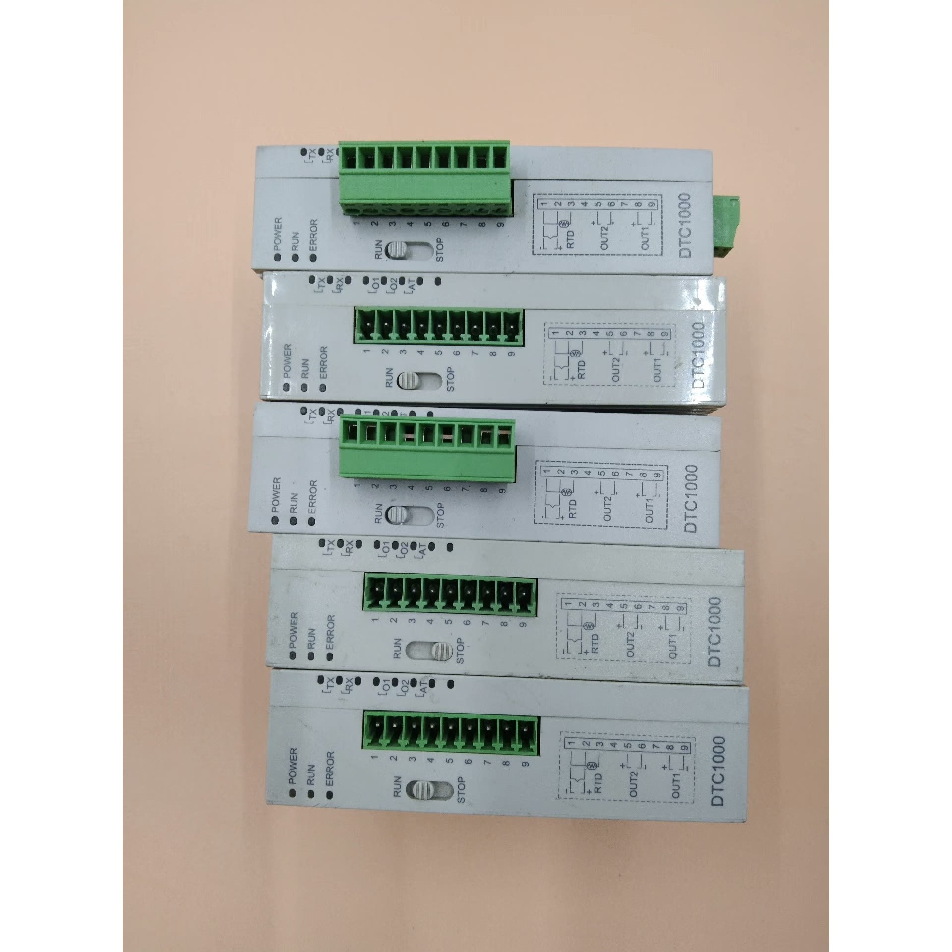 台达DTC1000V过程控制器,实物拍摄,功能完好.DC24议价产品