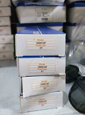 原装100M10F汇流板,PT螺纹,全新.现议价产品