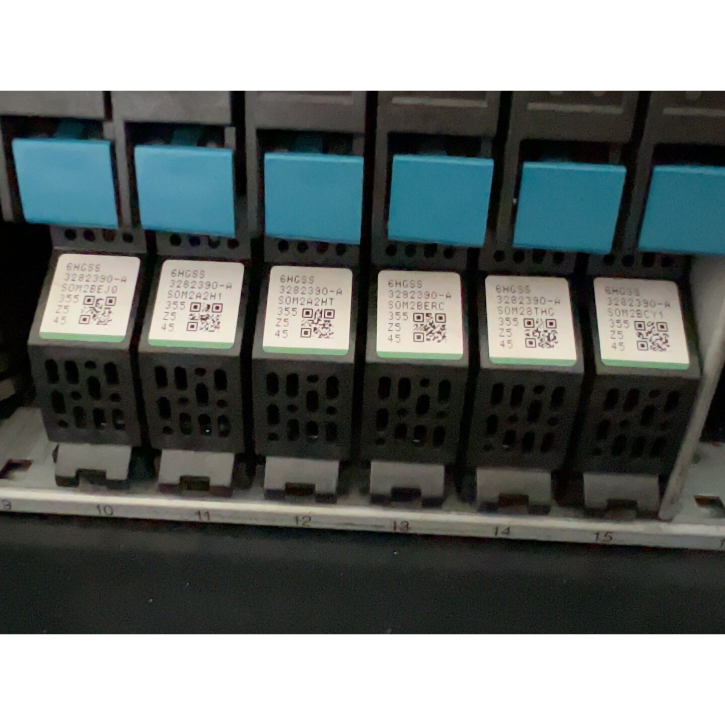 3282390-A 600G 10K 6gb SAS 2.5议价产品