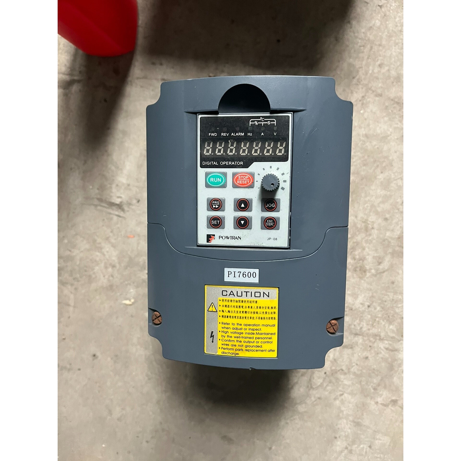 普传变频器PI7600 2R2G3T,,功能完好,成议价产品
