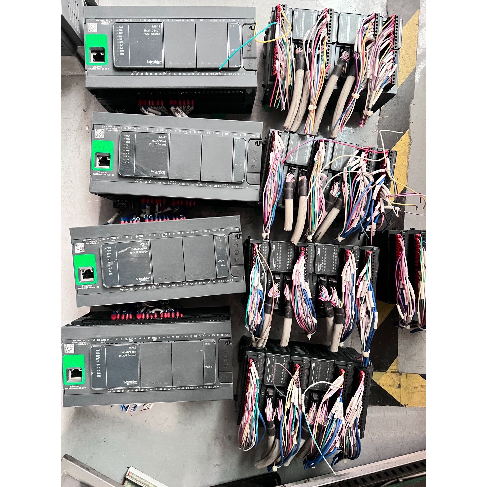 TM241CE40T  TM3DI32K   TM3DQ16议价产品