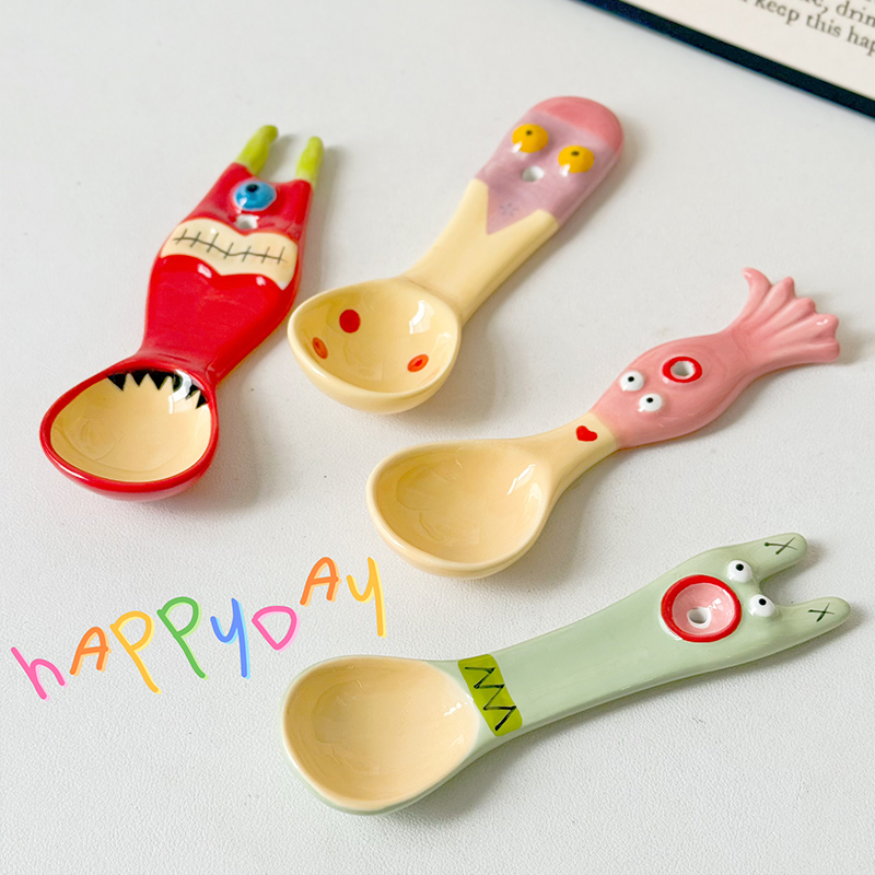 可爱怪兽造型勺 高温釉下彩工艺