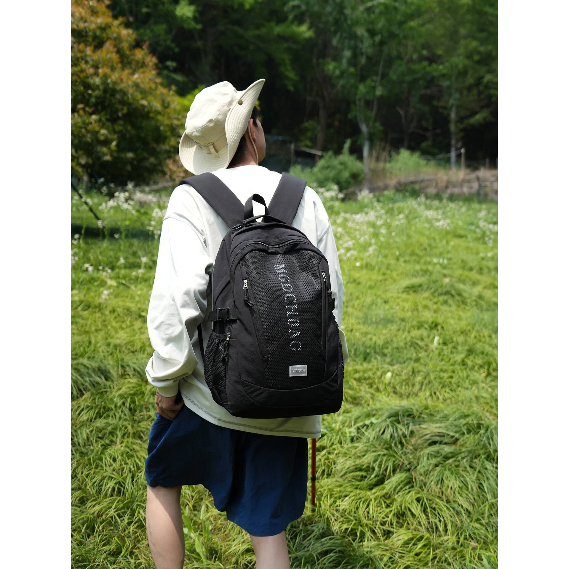 品牌简约双肩包男女韩版中学生书包大容量旅行背包学院风电脑包休