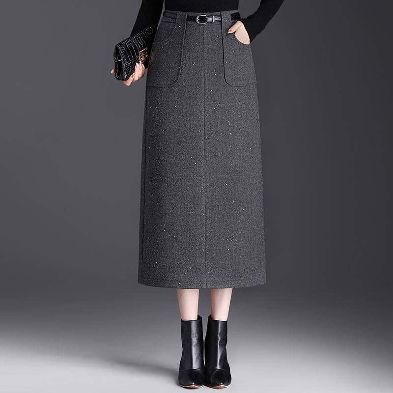高档品牌小香风亮片毛呢半身裙女2026新款秋冬中长款后开叉包臀裙