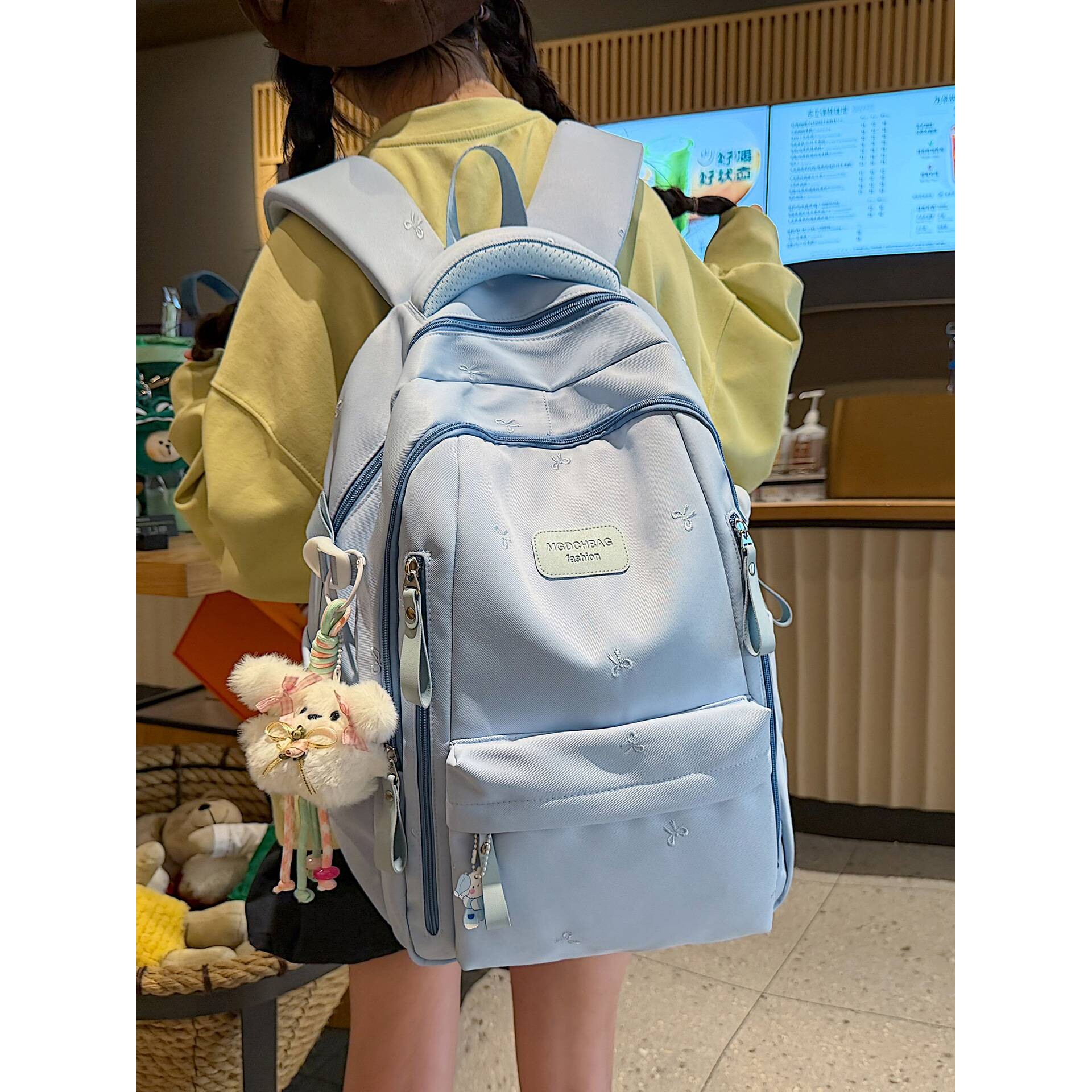 品牌高颜值书包女小清新日韩风可爱蝴蝶刺绣书包初高中生时尚百搭