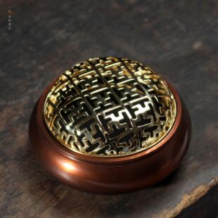 黄铜镂空平底盘香炉圆形檀香炉金盖红铜熏香炉家用室内宣德香炉