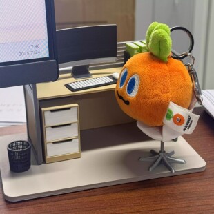 上班陪伴搭子迷你微缩摆件牛马打工人工位装饰造景办公室桌面好物