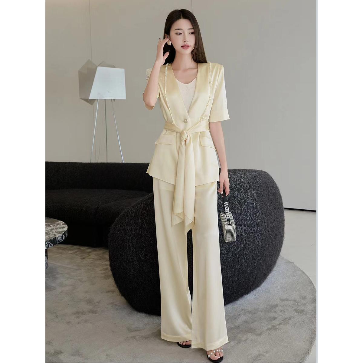 新品独特设计不众时尚西服裤子潮