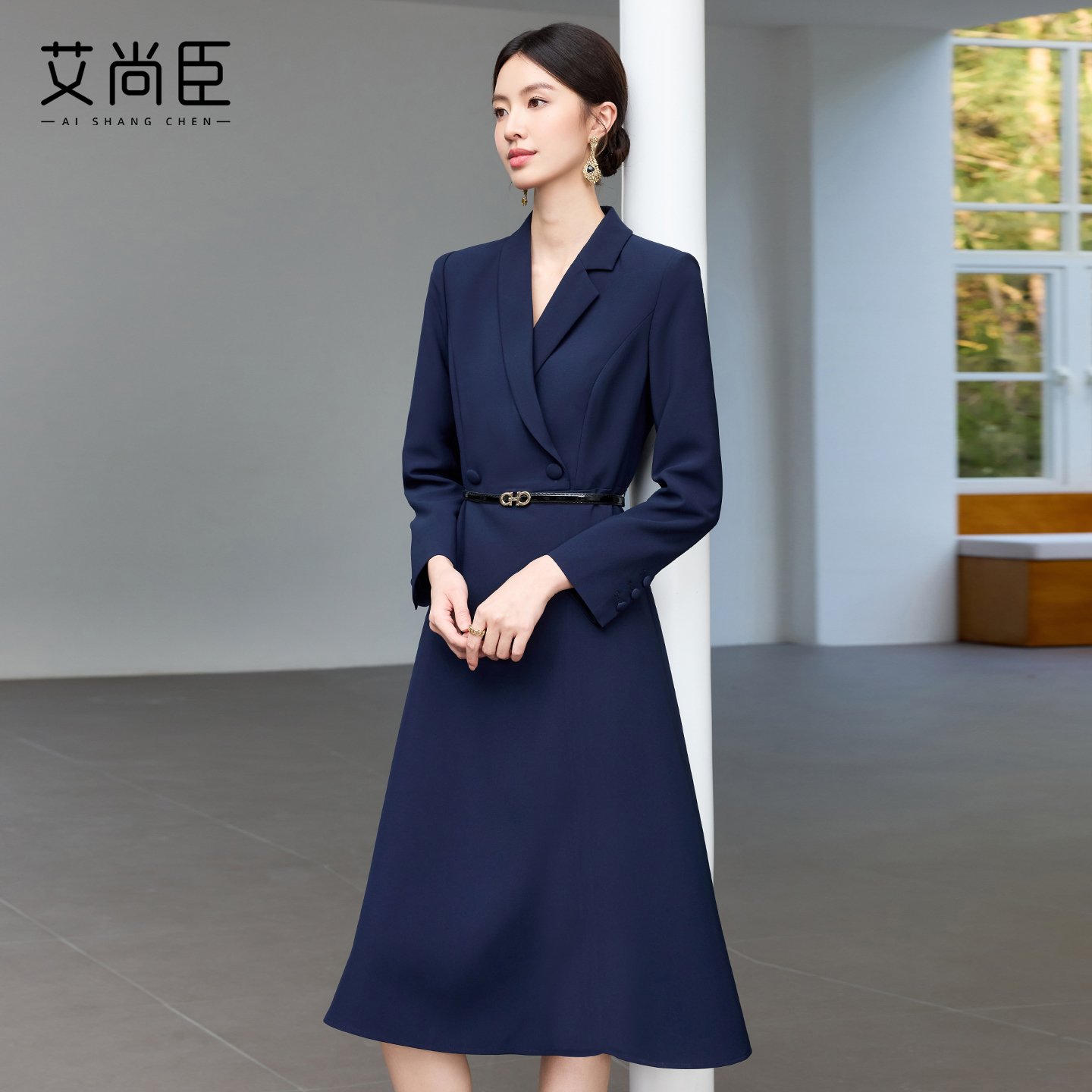 艾尚臣藏青色西装连衣裙女高级感2025秋季气质干练职业装商务正装