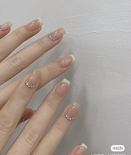 手工穿戴甲短款成品裸色假指甲法式美甲贴片新娘孕妇2024年新款
